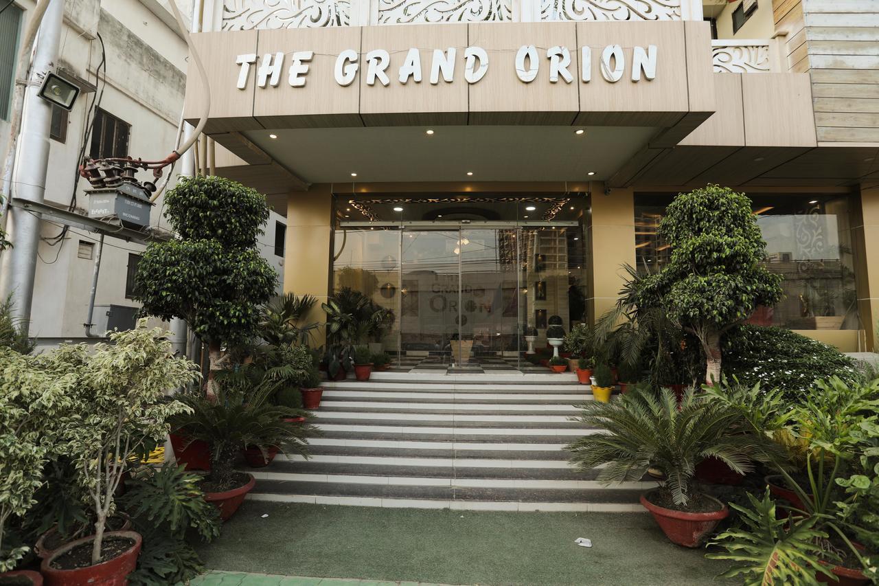 ホテルThe Grand Orion Chinhat エクステリア 写真